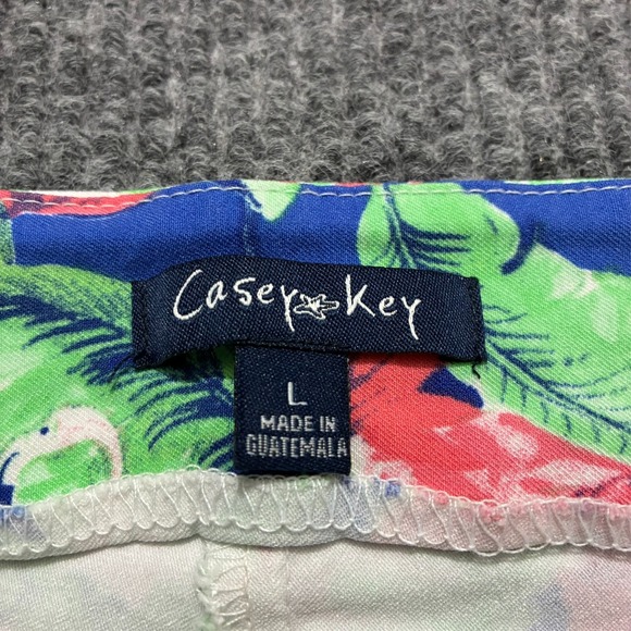 Casey Key Womens Bermuda Shorts Large Multicolor Flamingo Print Pull On Mid Rise - Picture 6 of 9